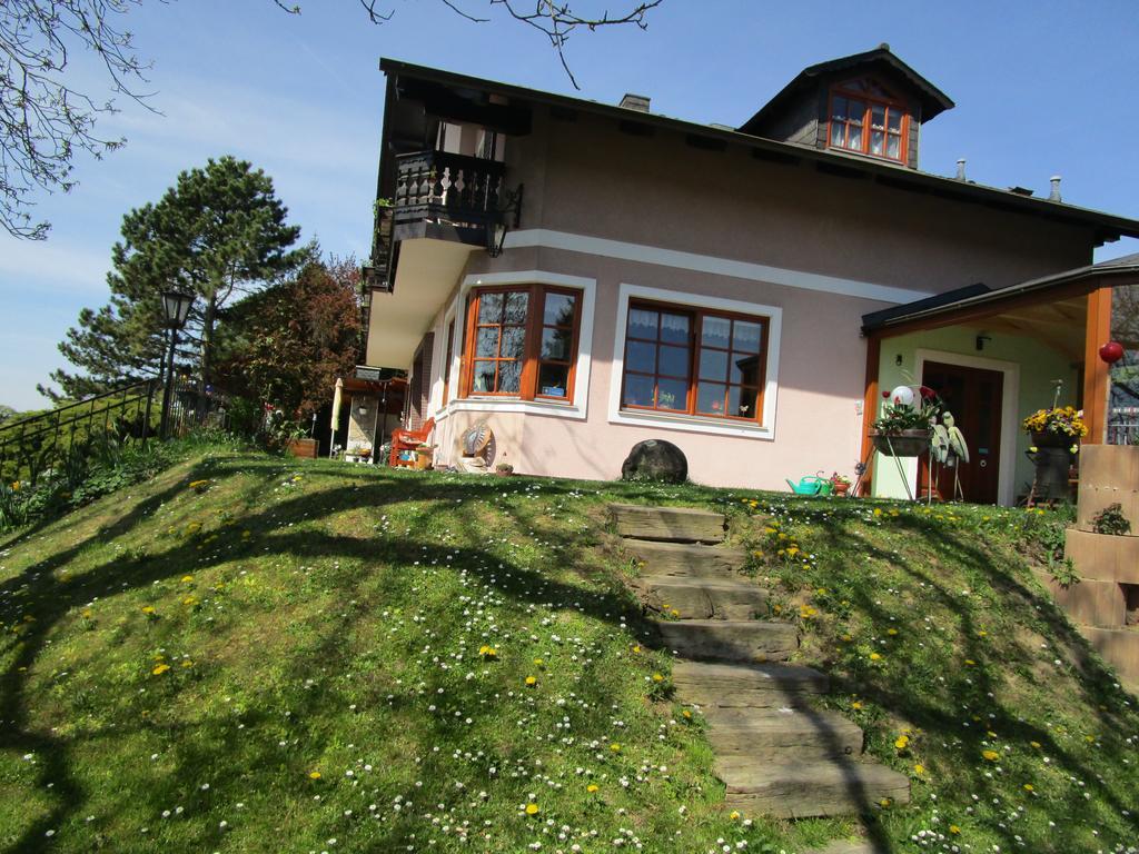 Haus Sundl - Privatzimmer Emmersdorf an der Donau Exterior foto